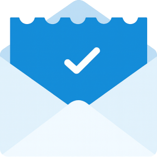 Icône d’enveloppe avec un message bleu et une coche indiquant le succès de l’envoi.